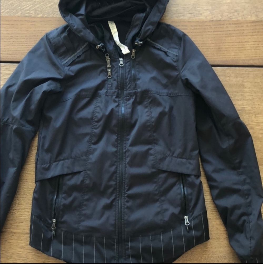 Lululemon Spring Forward Jacket - image 5